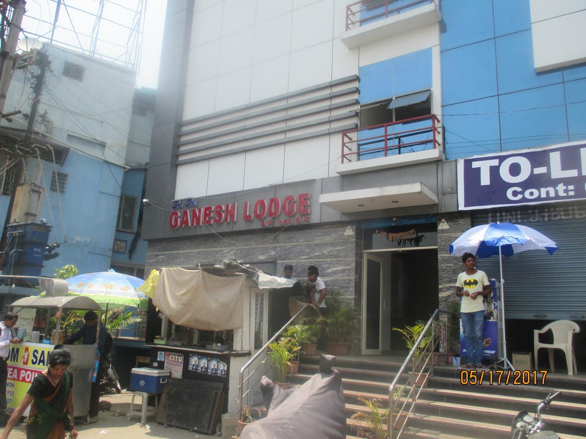 Sri Sai Ganesh Lodge Hyderabad Exterior foto